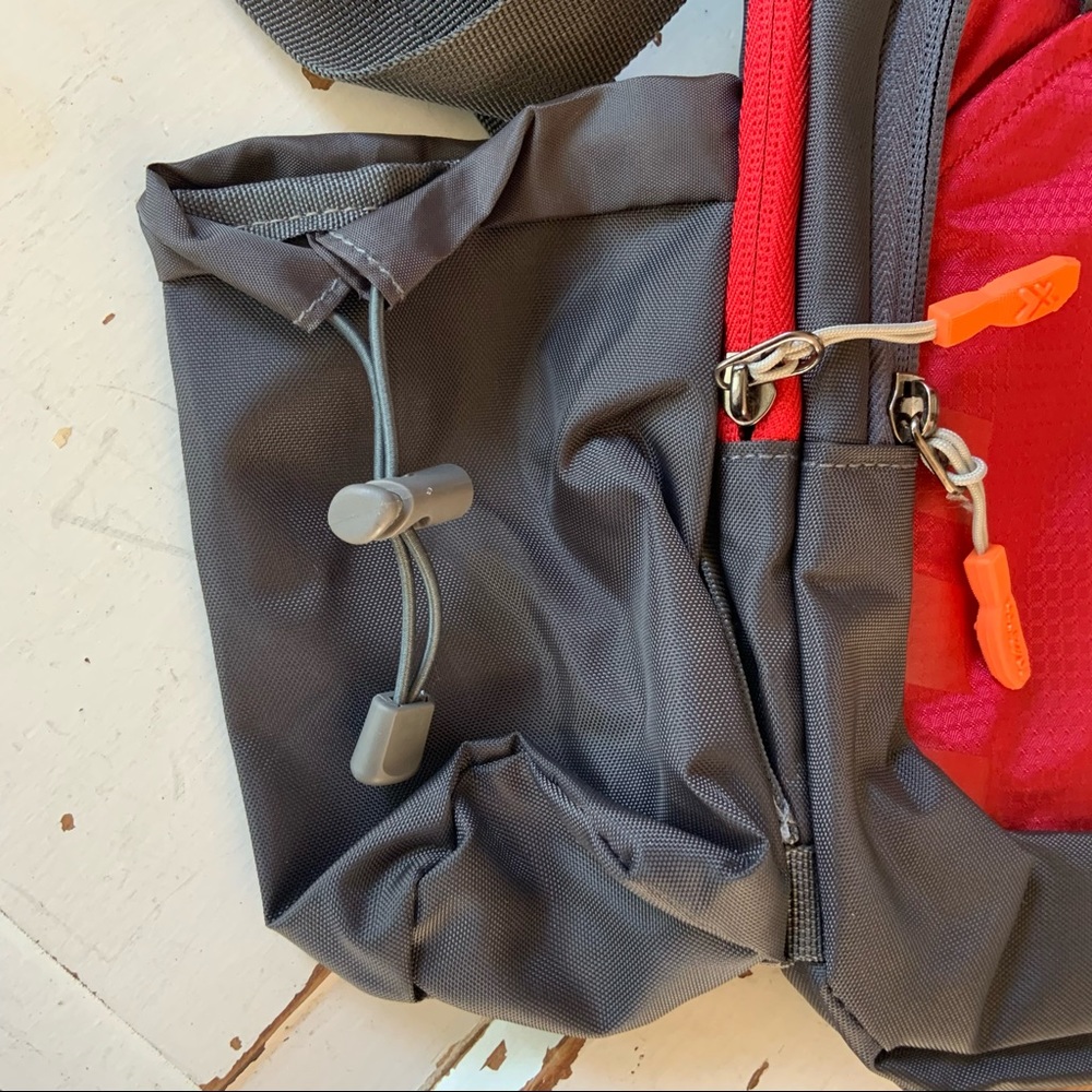 Men Women Sling Backpack Chest Crossbody Bag - Picture 5 of 8